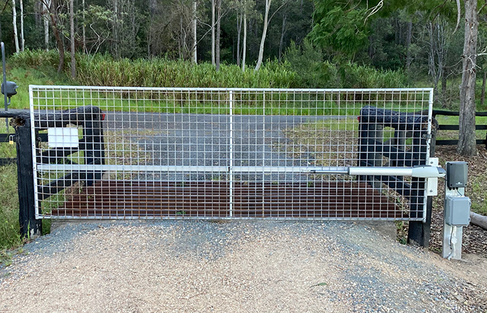 Australian farm gate motor
